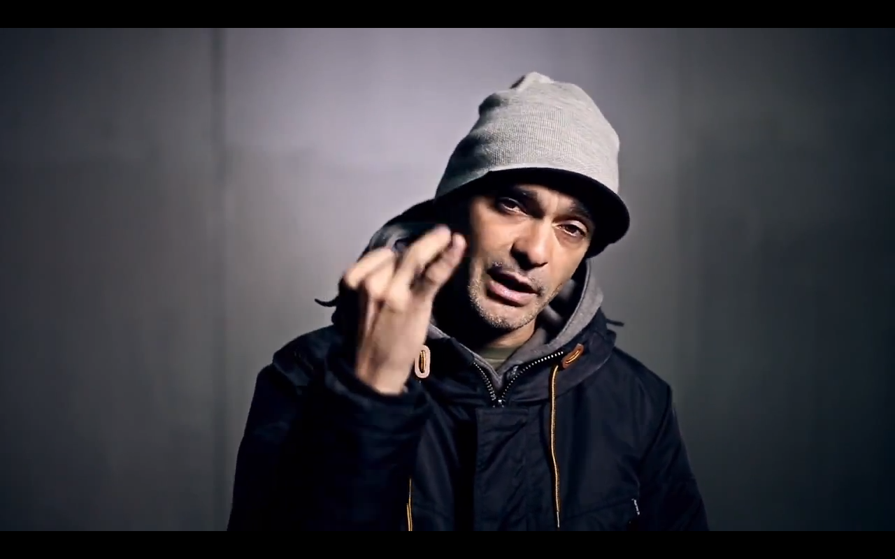 Bassi Maestro parla dei rappers italiani e del suo nuovo Bassi Maestro parla dei rappers italiani e del suo nuovo
