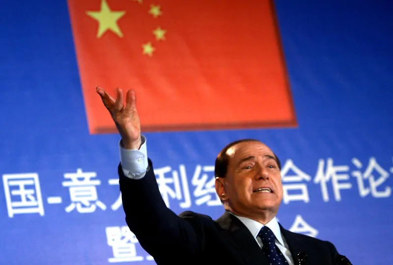 Milan: il Fondo Elliot finanzia i cinesi per 300 milioni. Fine dell'epopea closing?