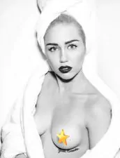 Miley Cyrus completamente nuda