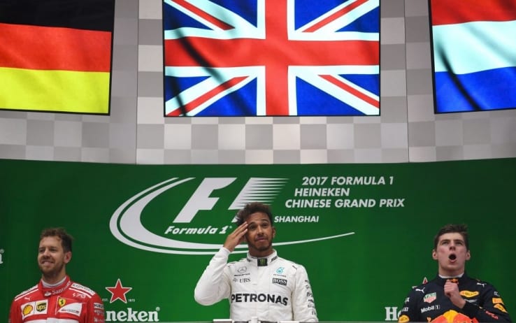 Formula 1, Gp Cina 2017: Hamilton conquista la vetta. Vettel è secondo, terzo Verstappen Formula 1, Gp Cina 2017: Hamilton conquista la vetta. Vettel è secondo, terzo Verstappen