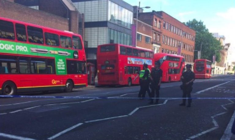 Evacuato teatro a Londra