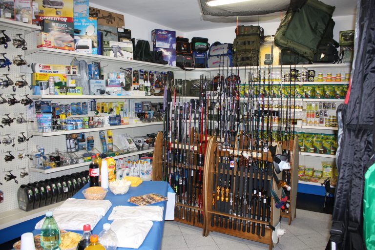 Negozio di pesca: come inaugurarlo in tempi record Negozio di pesca: come inaugurarlo in tempi record
