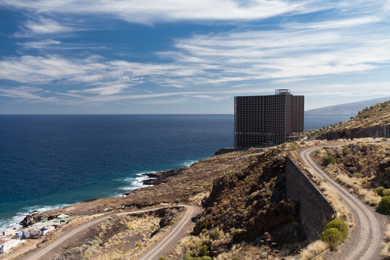 abandoned_hotel1