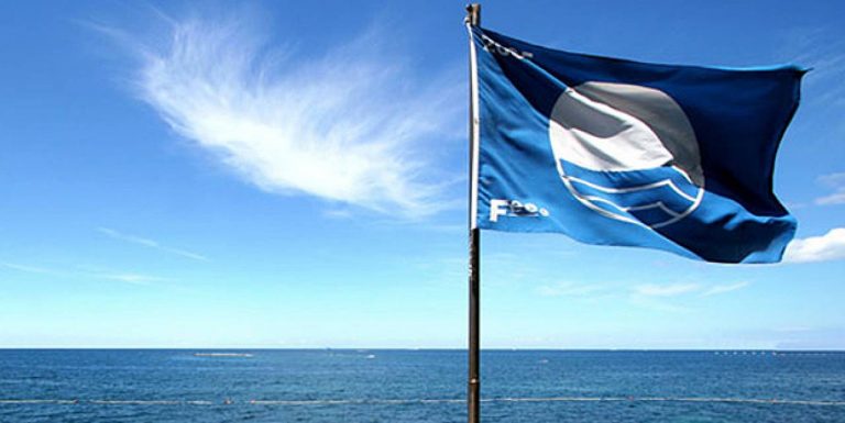 Spiagge italiane, a quota 342 'bandiere blu': ecco quali visitare