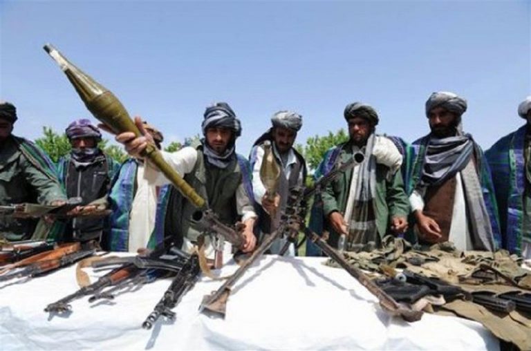 Afghanistan, attacco a convoglio militare: 8 morti