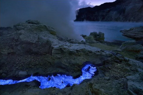 lava blu