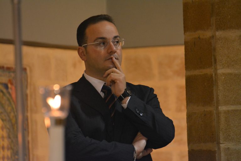 Catanzaro: governatore Misericordia e parroco accusati di associazione mafiosa