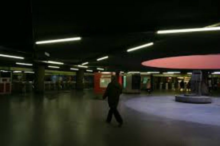 milano, metro stazione