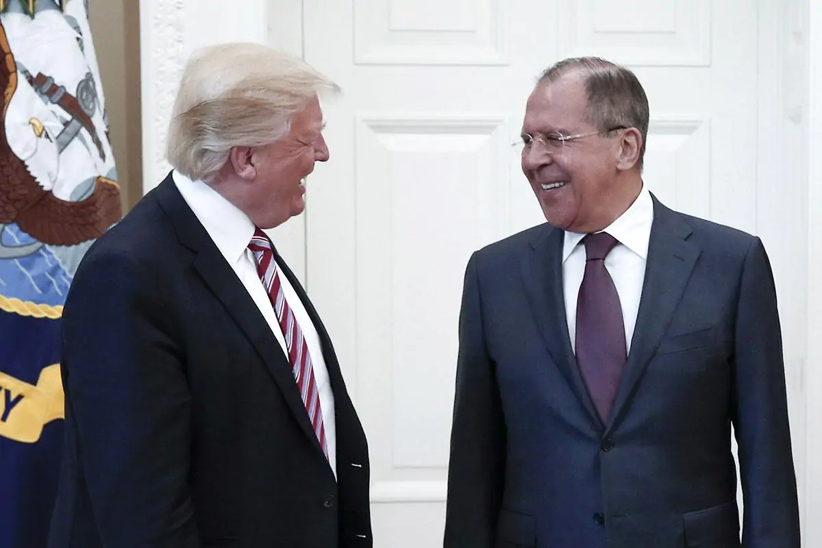 Trump: condivisa informazione riservata al ministro degli esteri russo