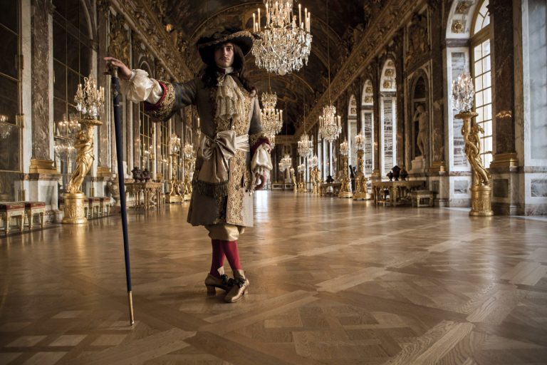 Versailles: in arrivo una nuova serie tv per rievocare il leggendario Re Sole