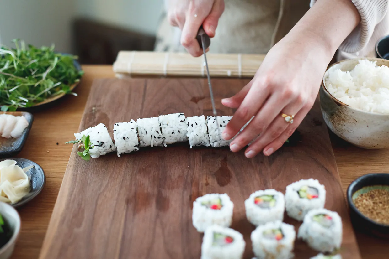 sushi maker