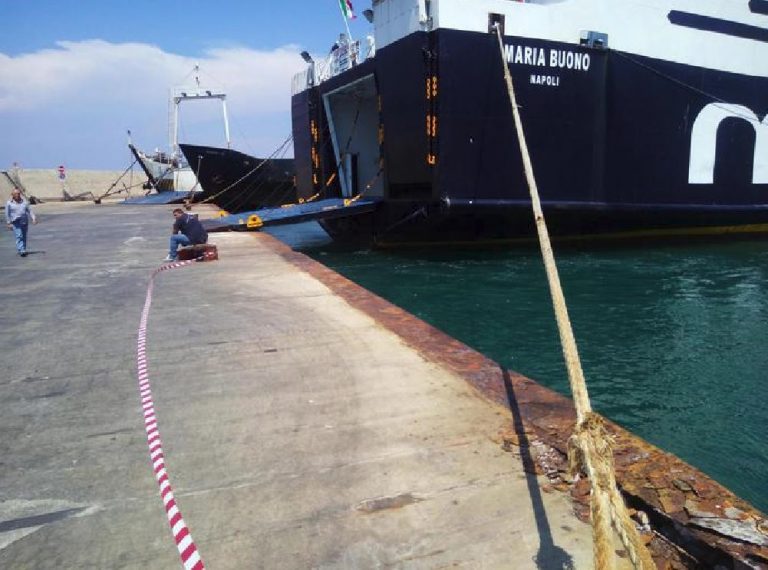 incidente porto di ischia