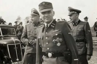 Uniformi naziste
