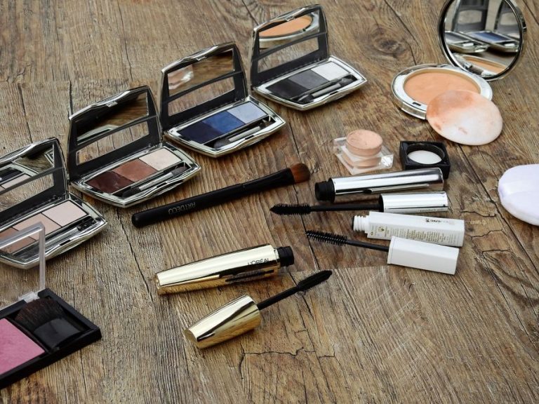 Douglas: come sfruttare le offerte sui cosmetici Cosmetici
