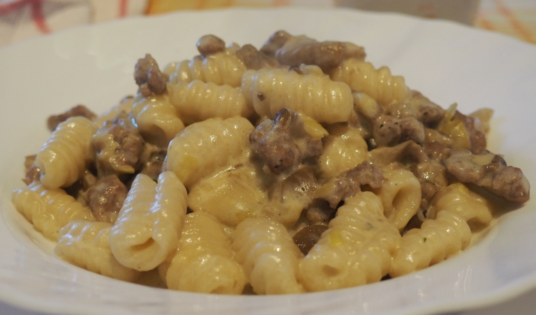GNOCCHI CON PIOPPINI TRIFOLATI.