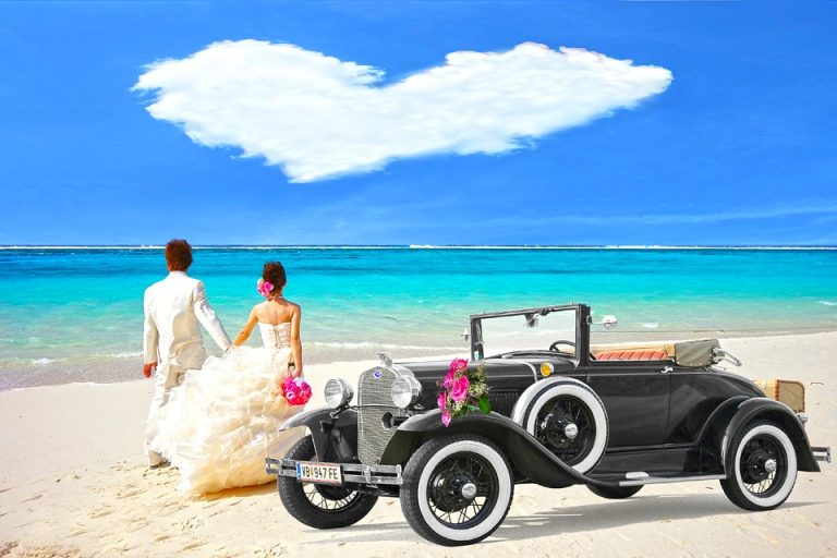 oldtimer-2497416_960_720 viaggio di nozze