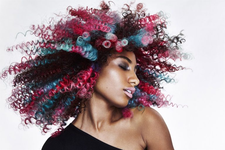 Come personalizzare il look dei capelli con ColorfulHair