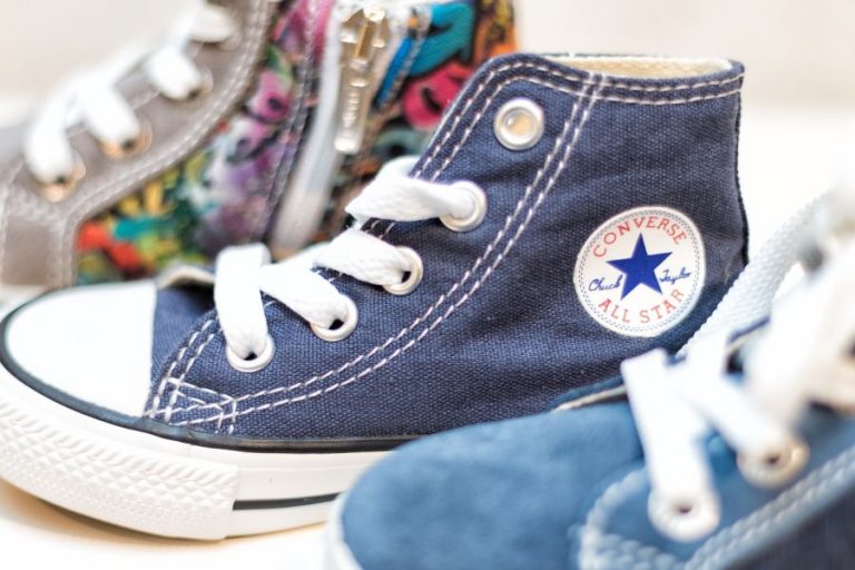 {keywor d} numero di scarpe converse