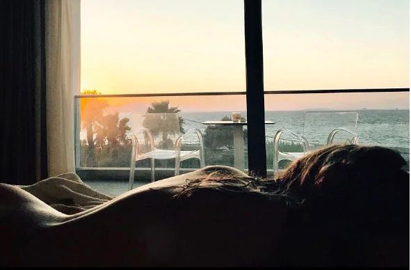 Ludovica Frasca nuda a tramonto: la foto