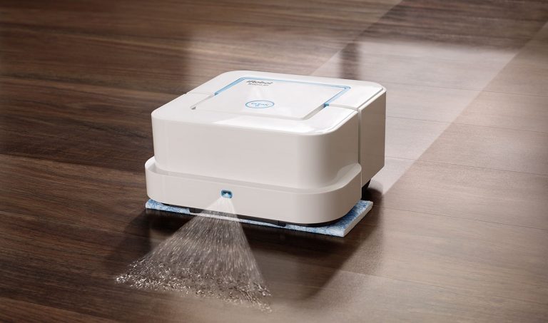 B240_WoodFloorSpray_Wet-h=825&la=en&w=1400 iRobot Brava Jet