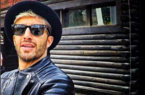 Belen e il nuovo look di Andrea Iannone