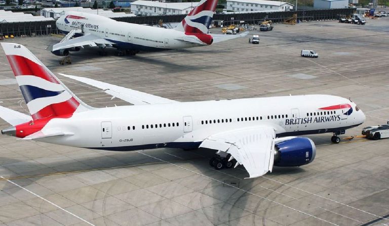 evacuato aereo parigi