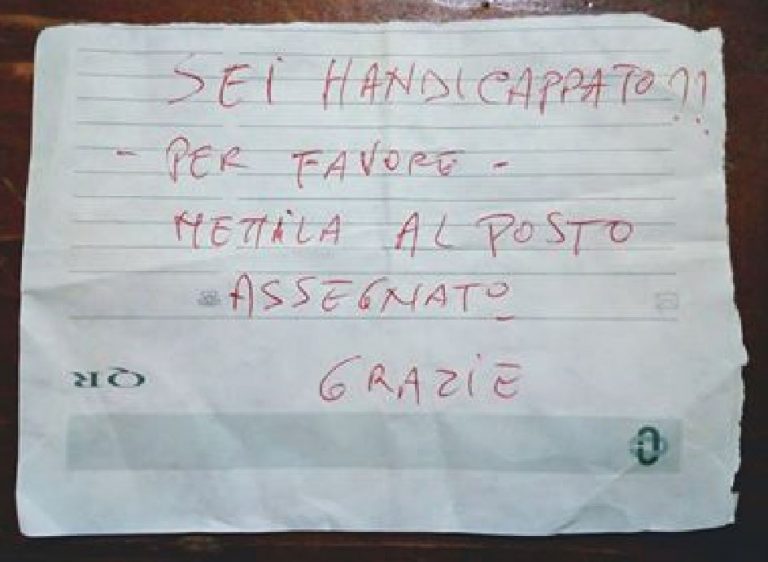 messaggio auto disabile