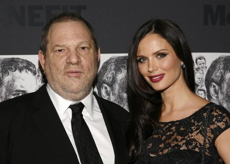 Weinstein mollato dalla moglie: "Ho il cuore a pezzi"