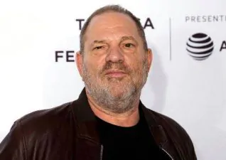 Weinstein mollato dalla moglie: "Ho il cuore a pezzi"