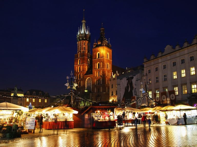Cracovia, cosa vedere a Natale : i mercatini e i presepi cracovia