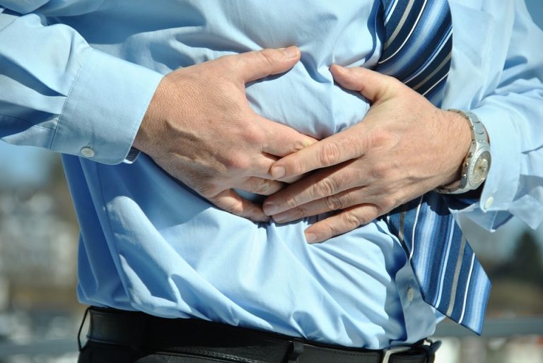 Medici indagati a Roma, uomo muore dopo gastroscopia medici indagati