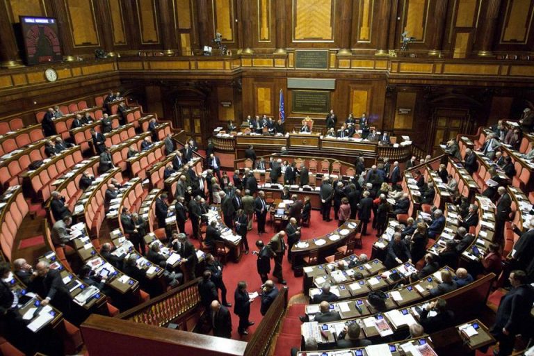 Manovra, mini patrimoniale sulle polizze vita e niente sgravi per aziende che hanno licenziato negli ultimi 6 mesi mini patrimoniale