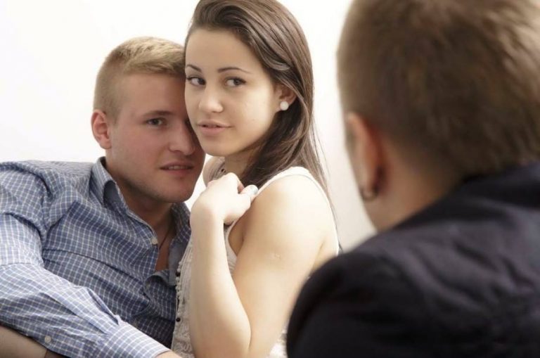 ménage à trois