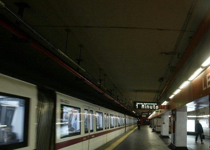 Massacrato sulla metro B di Roma per una sigaretta: 16 anni di carcere ai suoi aggressori metro