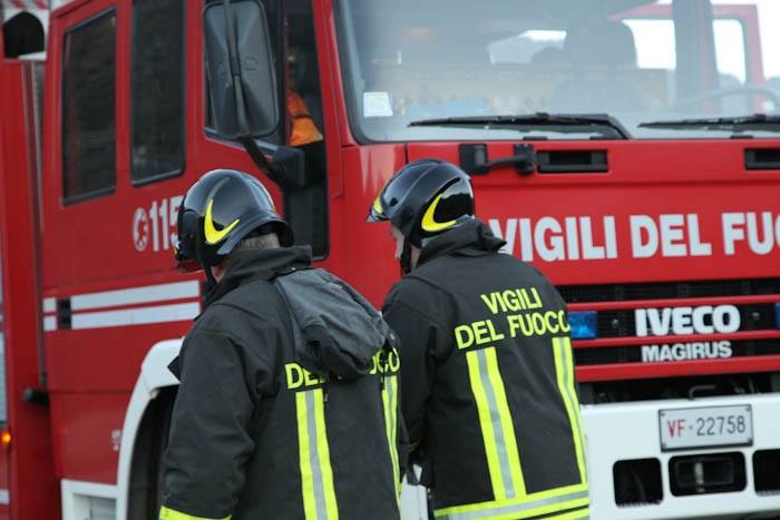 Roma, a fuoco un asilo. Un testimone: 'Ho visto chi è stato' asilo