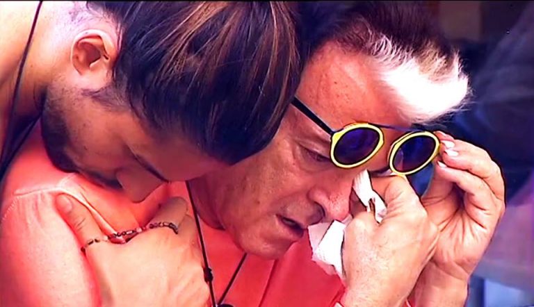 Gf Vip, la nuova crisi di pianto di Cristiano Malgioglio: il motivo