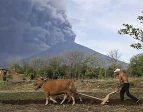 eruzione vulcano bali