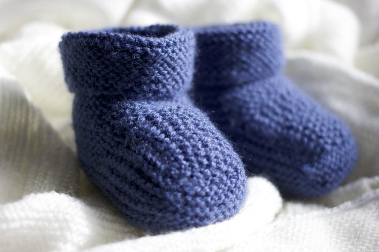 slippers-2386474_960_720