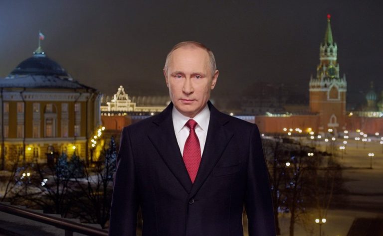 Vladimir Putin si candiderà come indipendente alle prossime elezioni Vladimir Putin