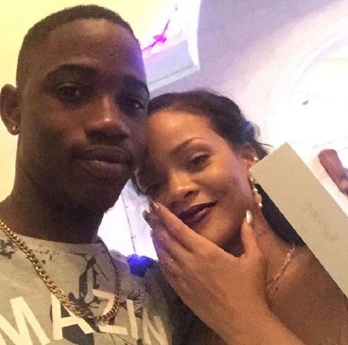 Rihanna, tragedia familiare: il cugino ucciso alle Barbados Rihanna