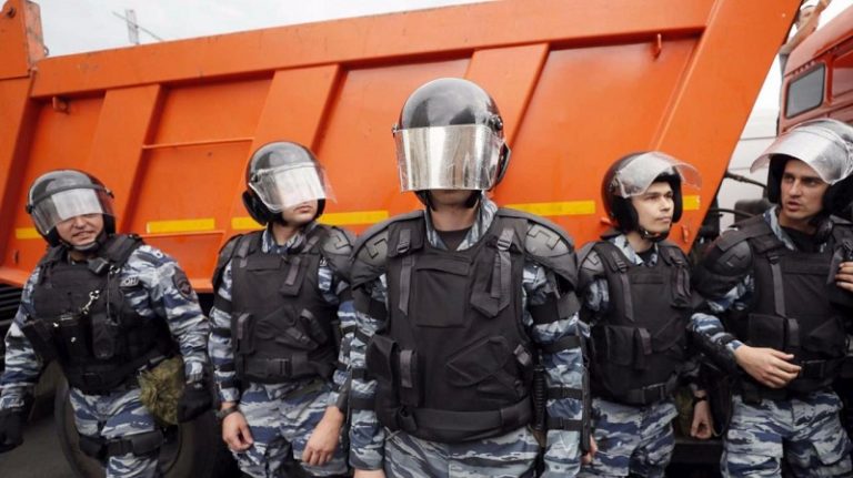 Russia, uomo si chiude in fabbrica con ostaggi: 1 morto Russia