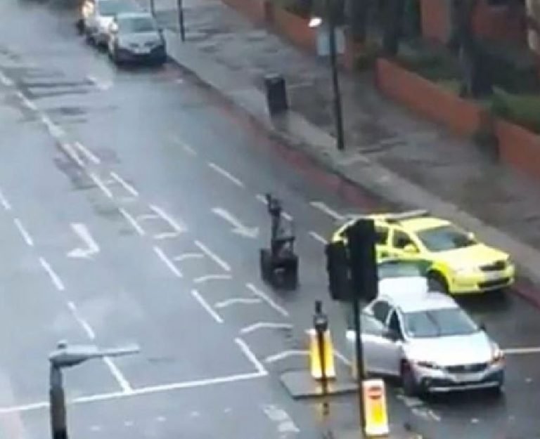 allarme bomba londra allarme bomba londra