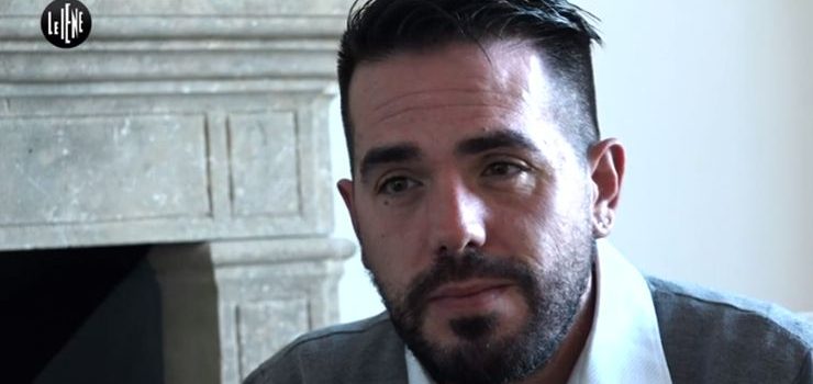 Stuprato da cantante famoso