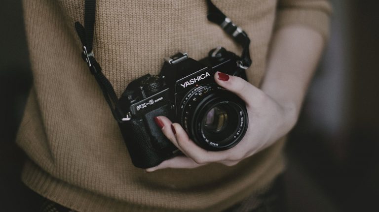 MACCHINA FOTOGRAFICA.