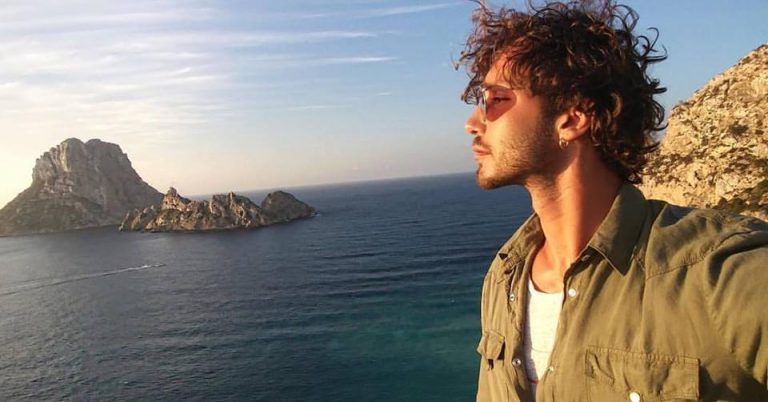 Basta polemiche! Stefano De Martino svela la sua situazione sentimentale Basta polemiche! Stefano De Martino svela la sua situazione sentimentale