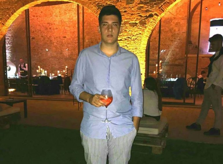 morto al telefono morto al telefono