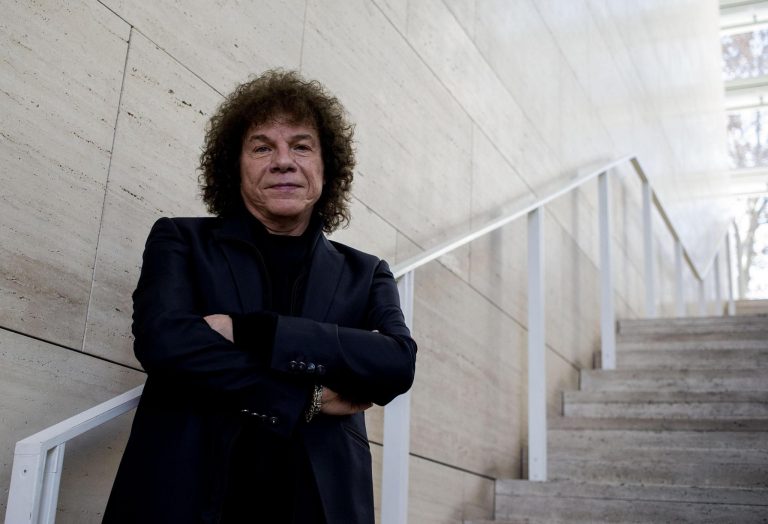 Riccardo Cocciante, biografia e vita privata del cantautore