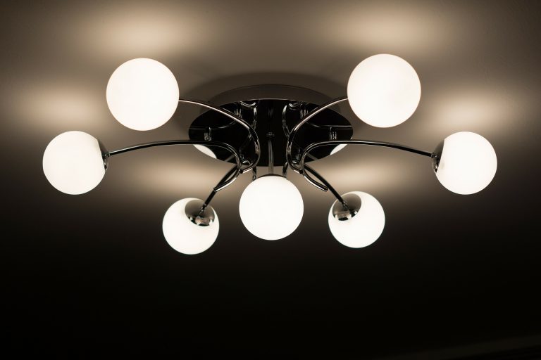 Dove comprare lampadari moderni: guida all'acquisto