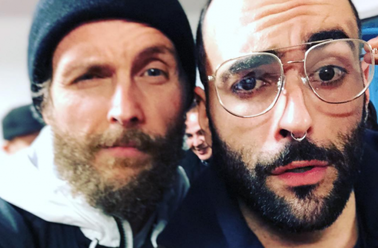 Mengoni nuovo look