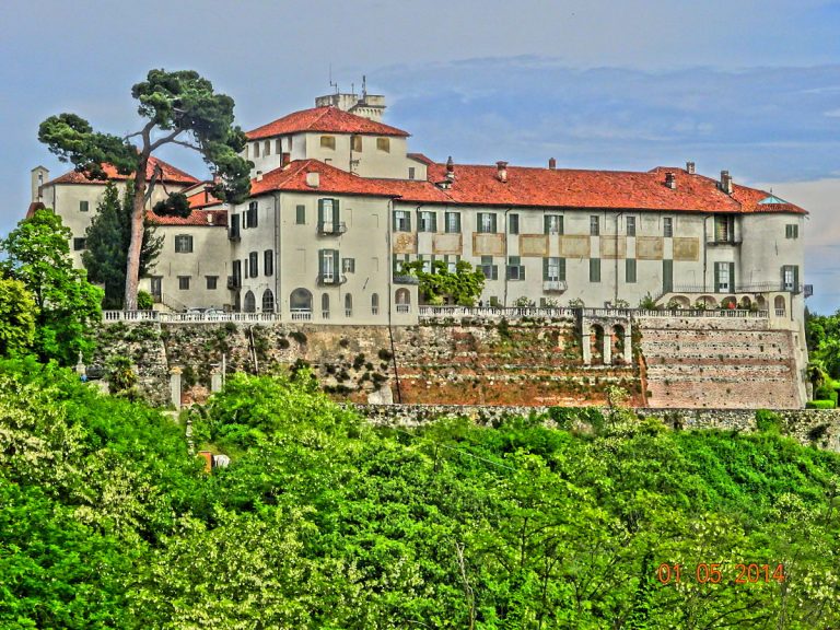 castello di Masino castello di Masino
